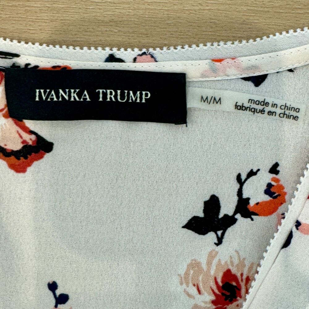 Ivanka Trump Floral Sheer Short Sleeve Blouse - Women's Medium - Picture 6 of 8